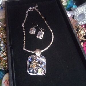Statement necklace set/earrings